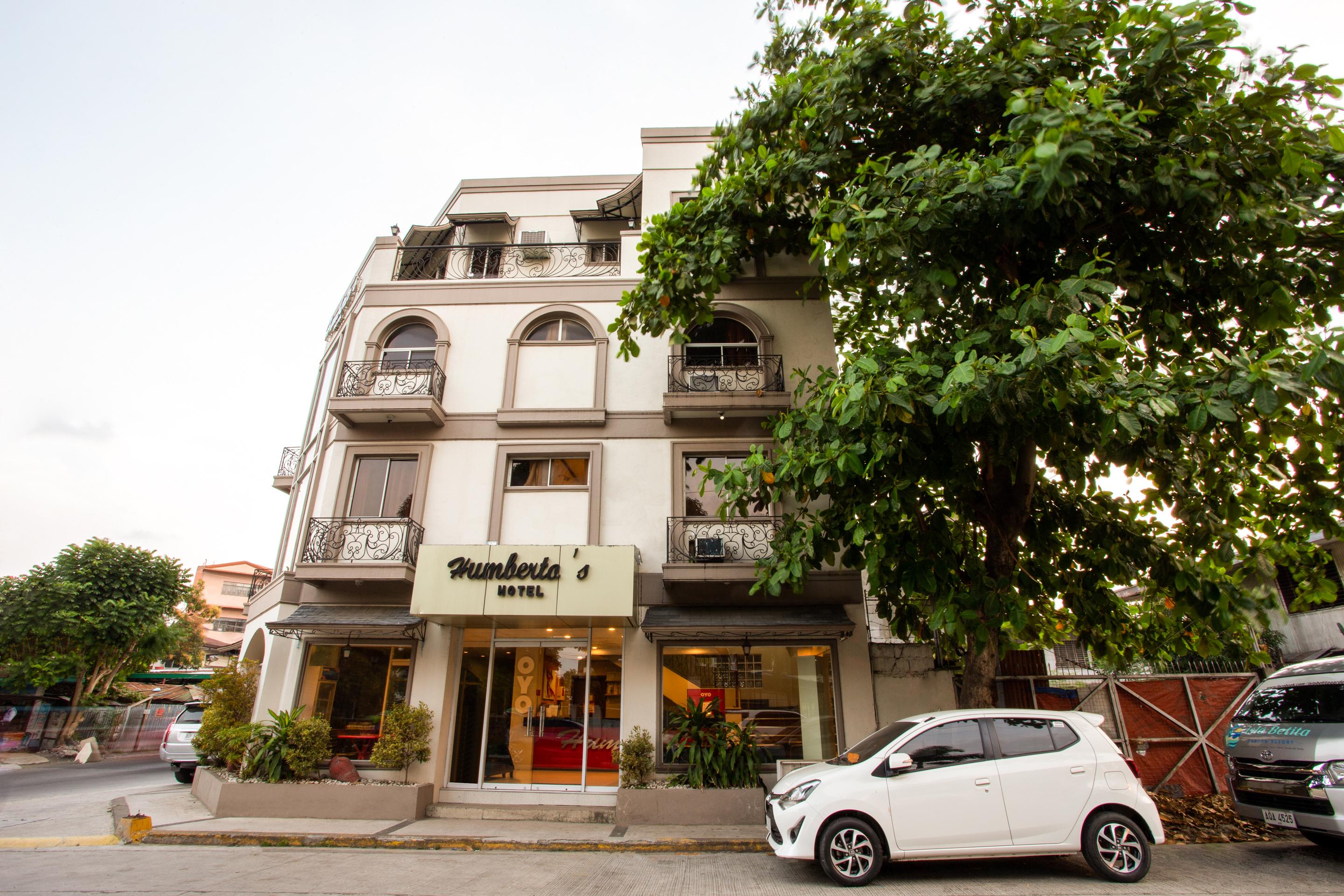 Oyo 414 Humberto'S Hotel Davao City Exterior foto